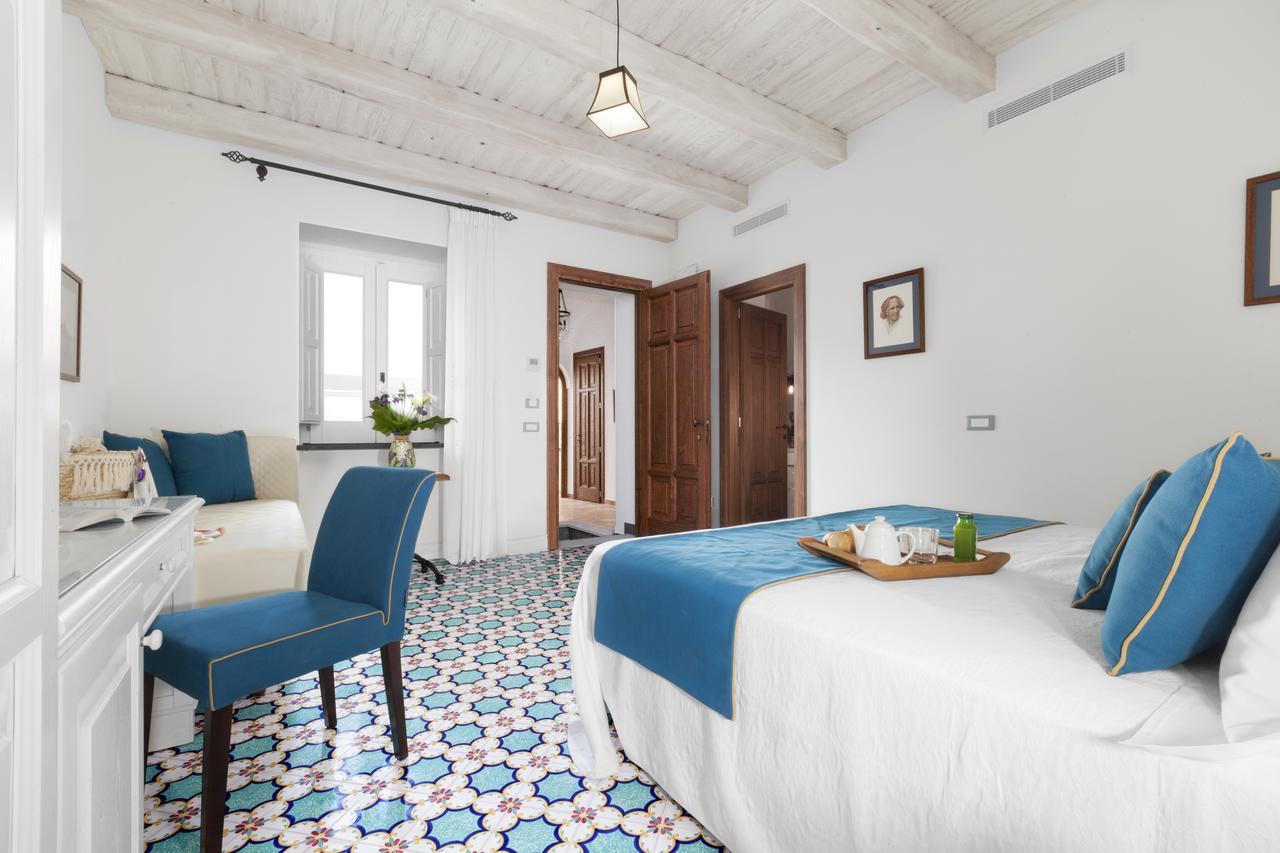 Bed and Breakfast Palazzo Delle Grazie à Sorrente Extérieur photo