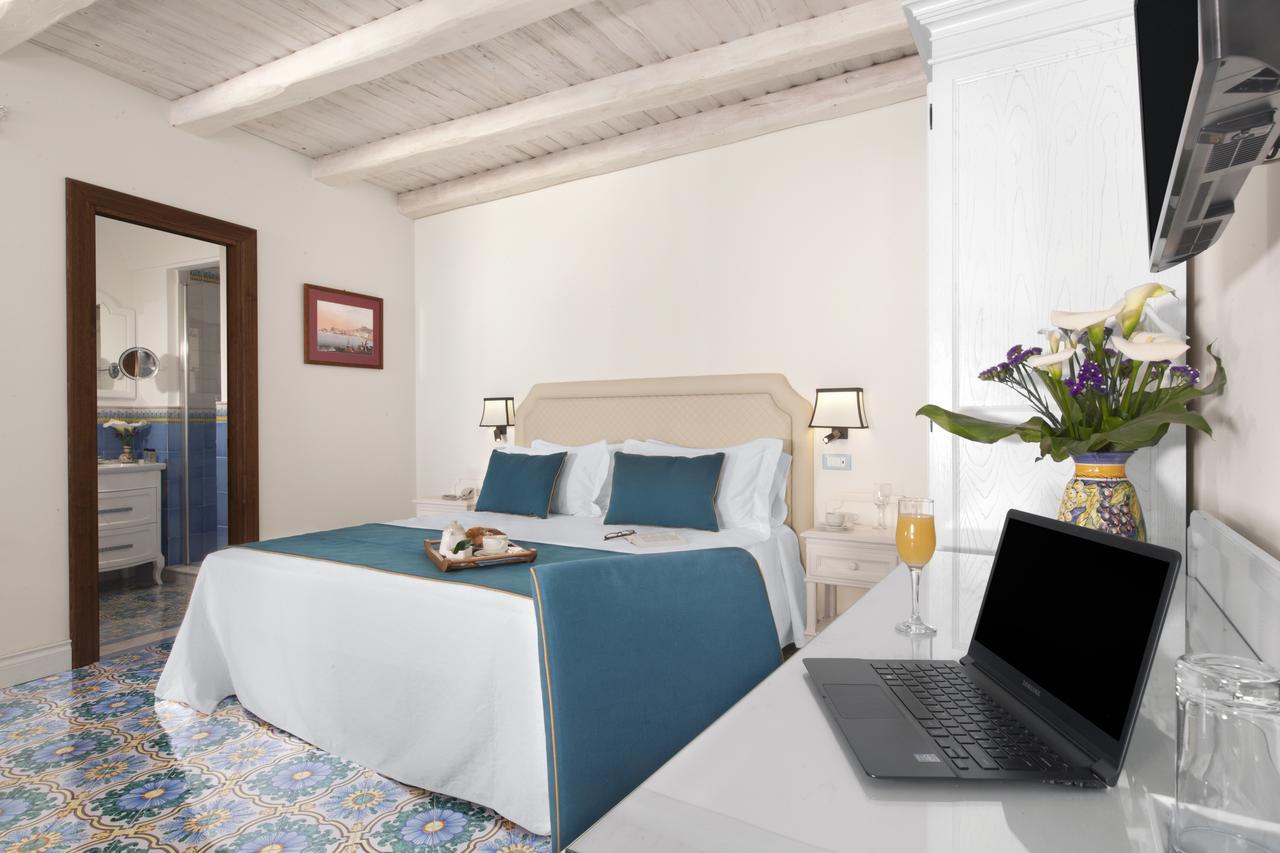 Bed and Breakfast Palazzo Delle Grazie à Sorrente Extérieur photo